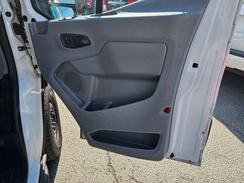 Used 2018 Ford Transit 350 XLT image 22