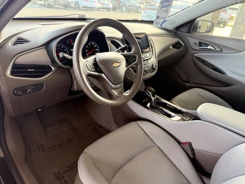 Used 2022 Chevrolet Malibu LS w/ Driver Confidence Package II image 21