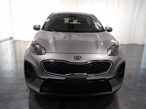 Used 2022 Kia Sportage LX FWD image 2