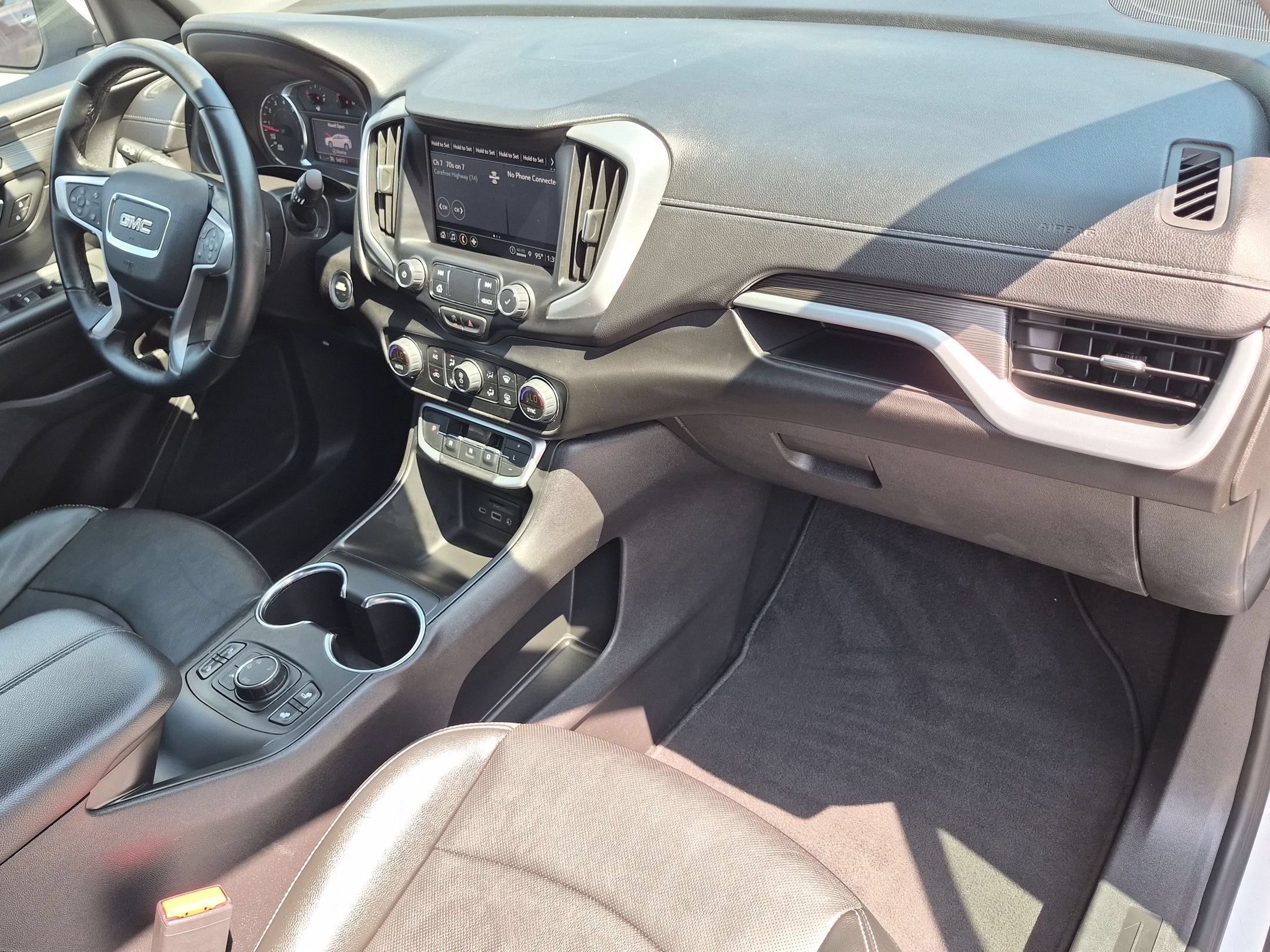 Used 2024 GMC Terrain SLT AWD/4WD image 39