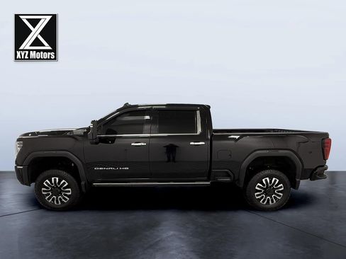 Used 2024 GMC Sierra 2500 Denali Ultimate image 3