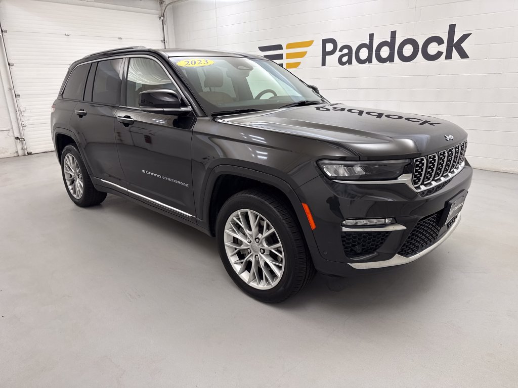 Used 2023 Jeep Grand Cherokee Summit AWD/4WD image 7