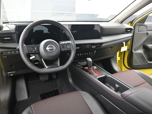 New 2026 Nissan Kicks SR w/ SR Premium Package image 10