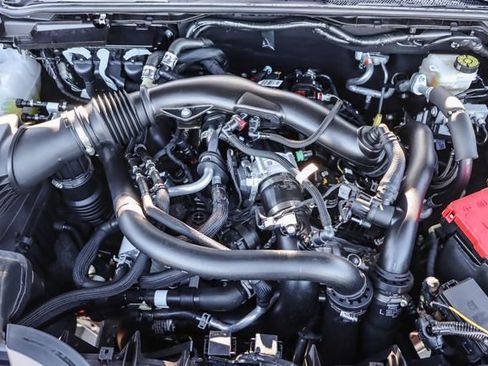 Used 2025 Ford Ranger Raptor image 31