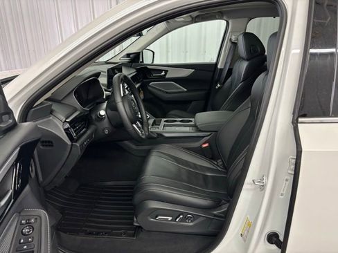 New 2026 Acura MDX w/ Technology Package FWD image 2