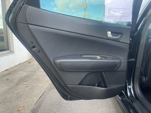 Used 2019 Kia Optima S image 15