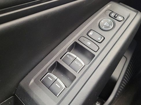 Used 2023 Honda Accord EX image 27