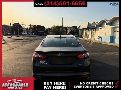 Used 2015 Ford Fusion SE w/ Equipment Group 202A image 4