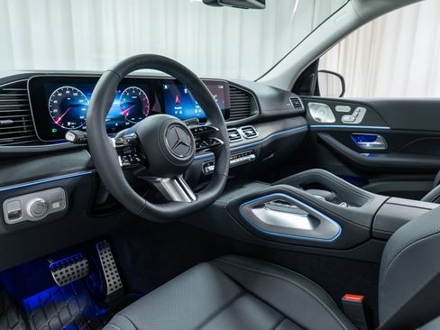 New 2026 Mercedes-Benz GLS 450 4MATIC image 12