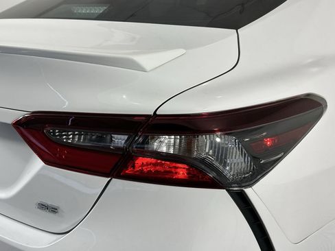 Used 2024 Toyota Camry SE w/ Convenience Package FWD image 26