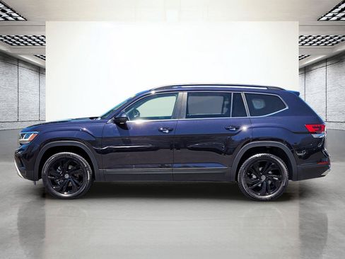 Certified 2023 Volkswagen Atlas SE w/ Black Wheel Package AWD/4WD image 9