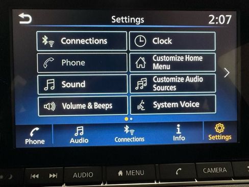 Used 2025 Nissan Sentra SV image 33