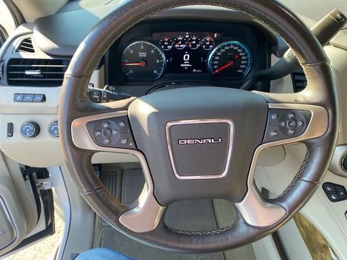 Used 2017 GMC Yukon Denali w/ Open Road Package image 10