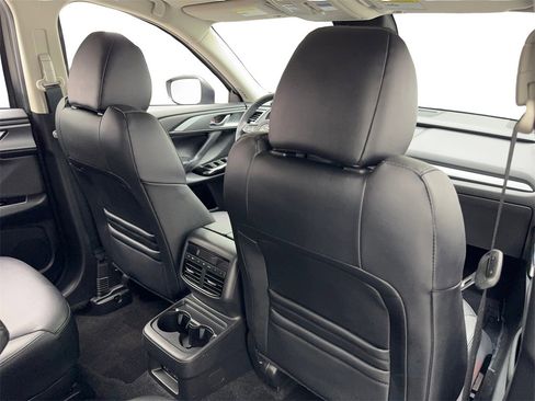 Used 2023 MAZDA CX-9 Touring image 45