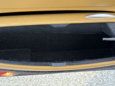 Used 2000 Porsche 911 Carrera RWD image 27