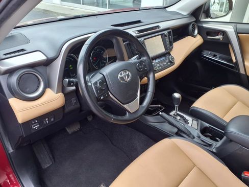Used 2018 Toyota RAV4 Limited image 15
