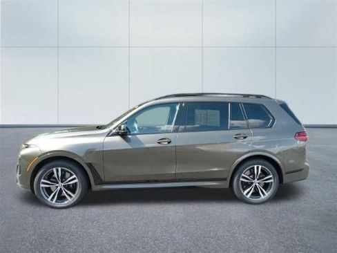 Used 2024 BMW X7 M60i w/ Climate Comfort Package AWD/4WD image 2