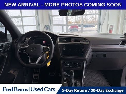 Used 2022 Volkswagen Tiguan SEL R-Line image 14