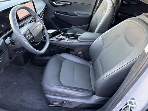 Used 2025 Kia EV6 Light image 9