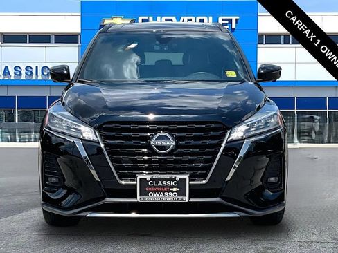Used 2023 Nissan Kicks SR w/ SR Premium Package FWD image 18