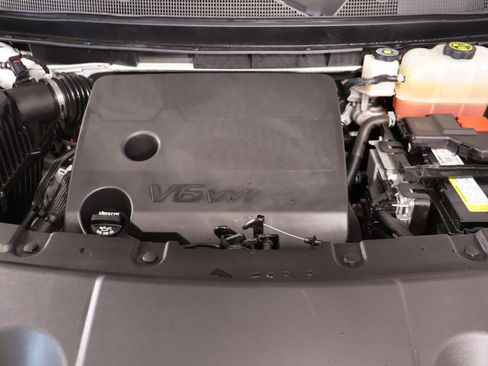 Used 2023 Chevrolet Traverse RS image 22