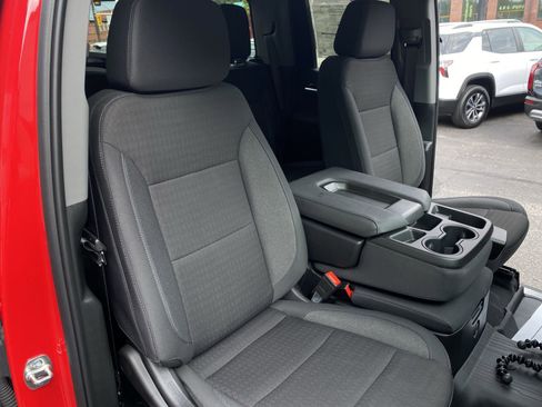 New 2025 GMC Sierra 1500 Elevation image 52