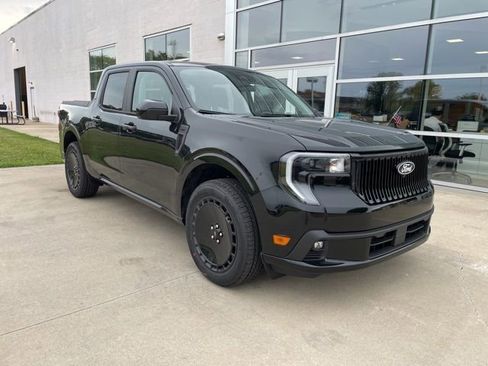 New 2025 Ford Maverick Lobo image 1