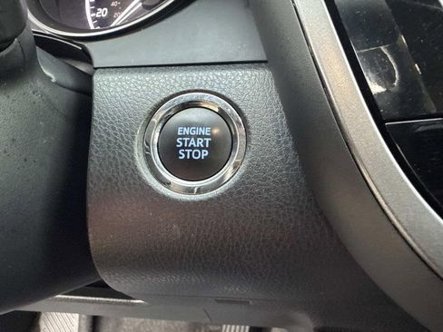 Used 2024 Toyota Camry SE image 35