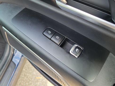 Used 2024 Kia Telluride EX w/ EX Captain's Chair Package FWD image 11
