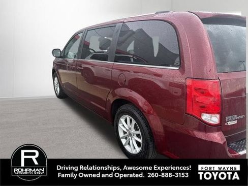 Used 2019 Dodge Grand Caravan SXT FWD image 6