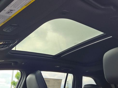 New 2025 Jeep Grand Cherokee Limited w/ MOPAR Finishing Package image 26