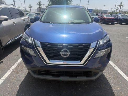 Certified 2023 Nissan Rogue SV FWD image 2