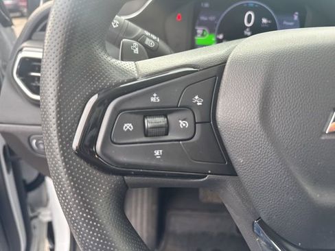 Used 2023 Chevrolet Bolt EUV LT w/ Driver Confidence Package FWD image 14