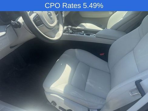 Used 2023 Volvo XC60 B5 Plus w/ Climate Package AWD/4WD image 18