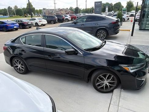 Used 2019 Acura ILX FWD image 2