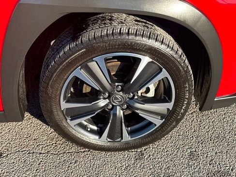 Used 2023 Lexus UX 250h AWD image 41