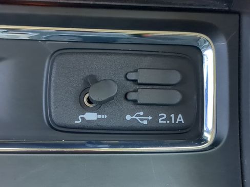 Used 2019 Subaru Ascent Premium w/ Popular Package #2 image 23