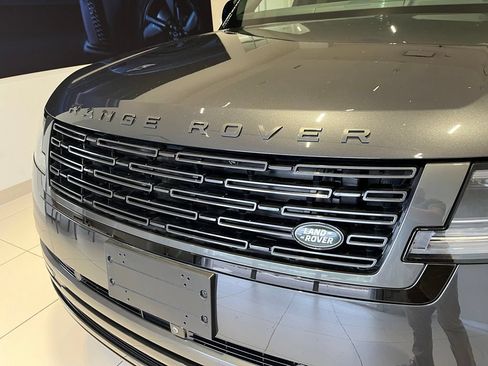 Used 2024 Land Rover Range Rover Autobiography AWD/4WD image 10