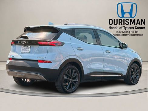 Used 2022 Chevrolet Bolt EUV Premier w/ Launch Edition FWD image 3