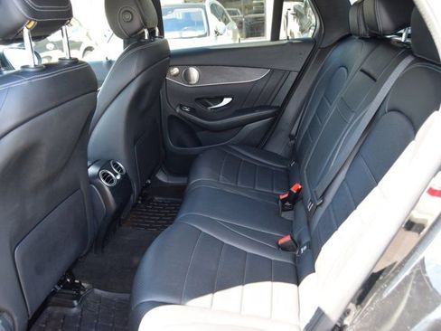 Used 2021 Mercedes-Benz GLC 300 4MATIC w/ AMG Line image 40