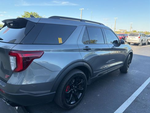 Used 2022 Ford Explorer ST w/ ST Street Pack RWD image 2