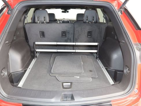 Used 2019 Chevrolet Blazer RS w/ LPO, Floor Liner Package FWD image 50