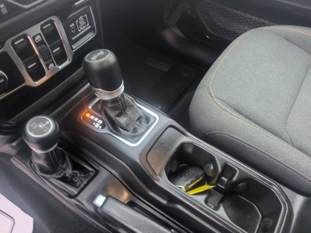 Used 2024 Jeep Wrangler Unlimited Sport AWD/4WD image 24