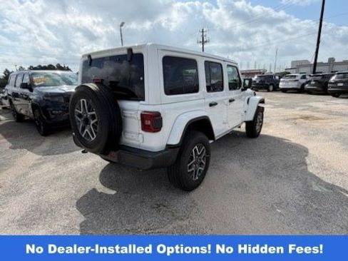 Used 2025 Jeep Wrangler Unlimited Sahara AWD/4WD image 3