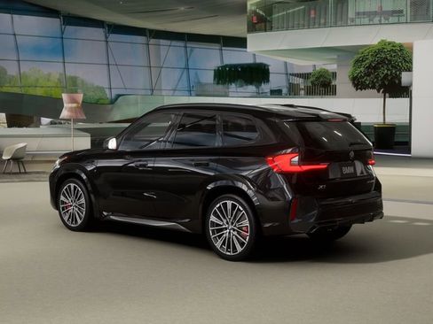 New 2026 BMW X1 xDrive28i w/ Technology Package image 2