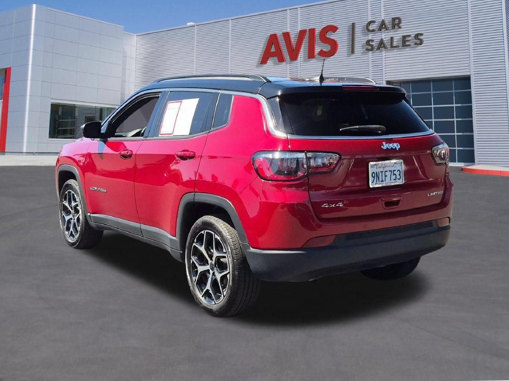 Used 2025 Jeep Compass Limited AWD/4WD image 9