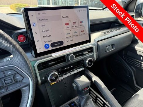 Used 2024 Toyota Tacoma TRD Off-Road w/ TRD Off Road Premium Package AWD/4WD image 25
