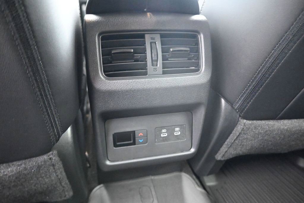Used 2024 Nissan Rogue SL w/ SL Premium Package FWD image 24