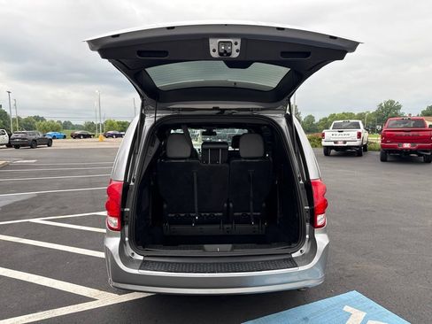 Used 2019 Dodge Grand Caravan GT FWD image 8