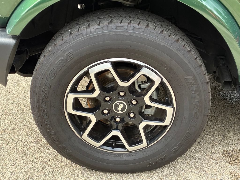 Used 2025 Ford Bronco Outer Banks AWD/4WD image 14